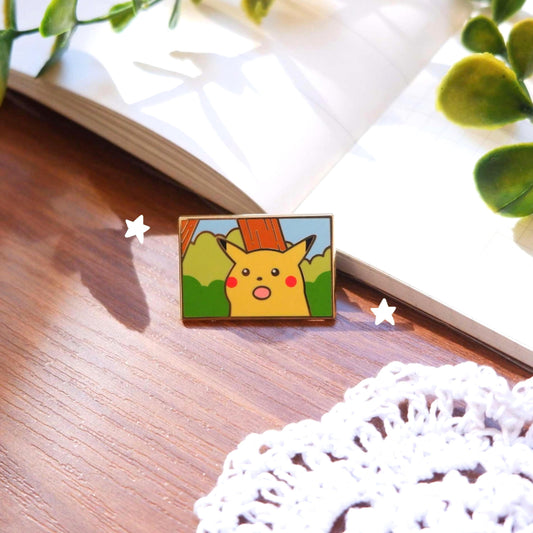 Shocked Mouse Enamel Gold Plated Pin